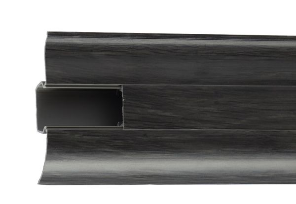 Дуб чернёный